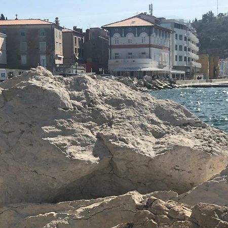 Allure Apartments Pirano Esterno foto
