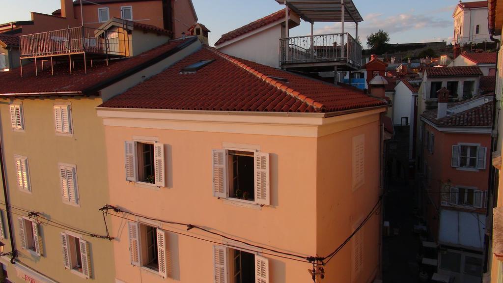 Allure Apartments Pirano Esterno foto