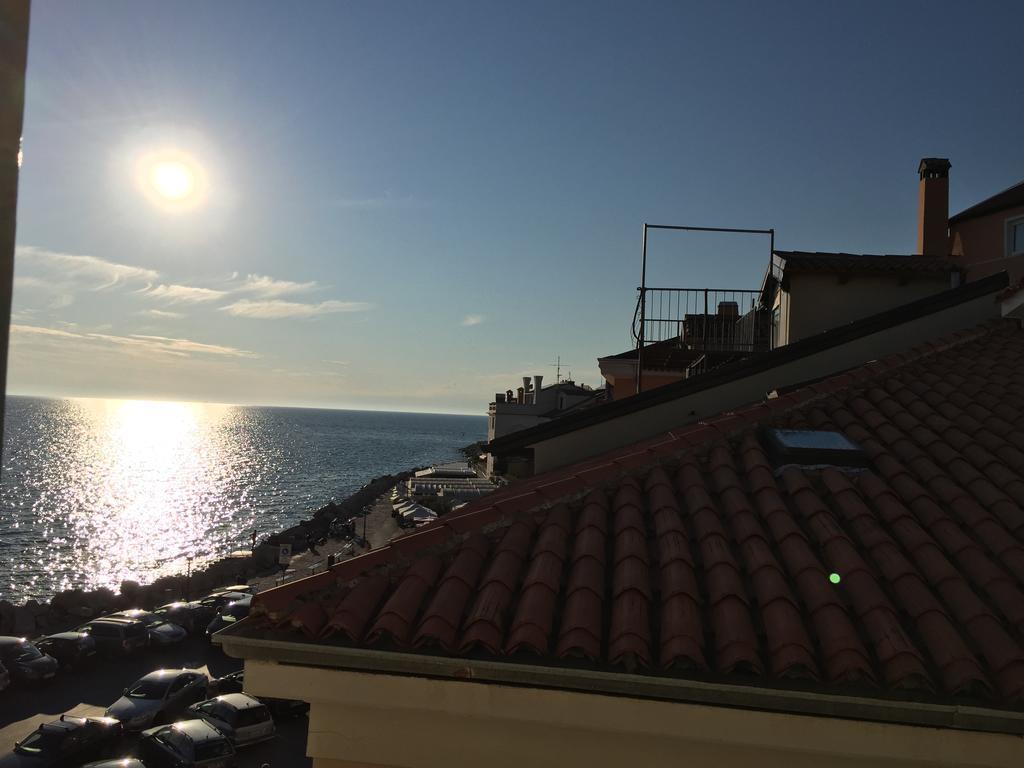 Allure Apartments Pirano Esterno foto