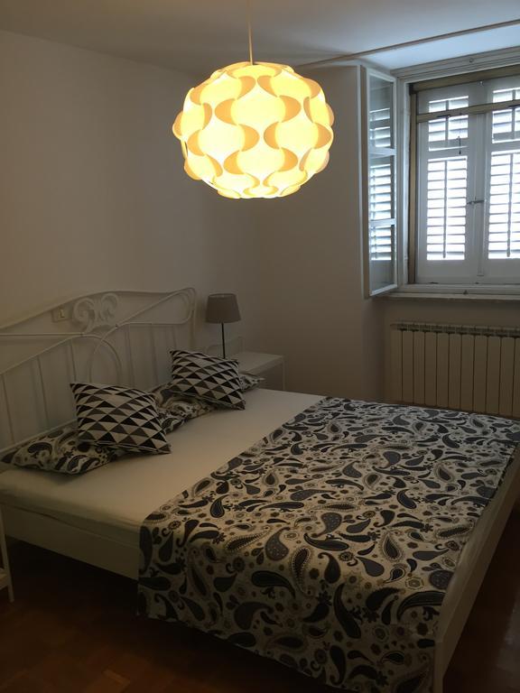 Allure Apartments Pirano Esterno foto