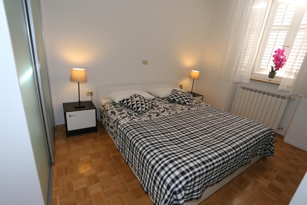 Allure Apartments Pirano Esterno foto