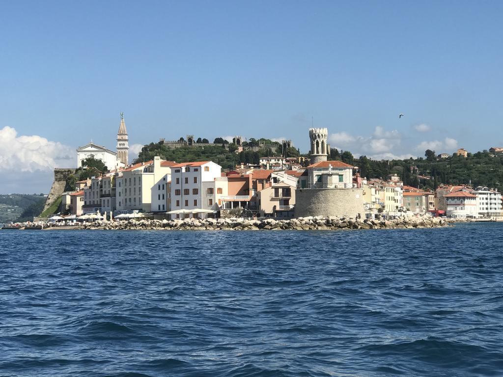Allure Apartments Pirano Esterno foto