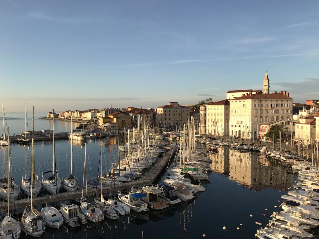 Allure Apartments Pirano Esterno foto