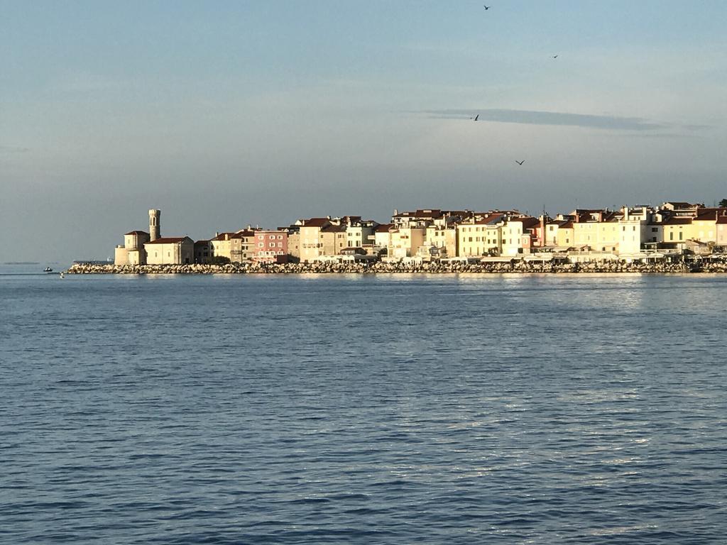 Allure Apartments Pirano Esterno foto