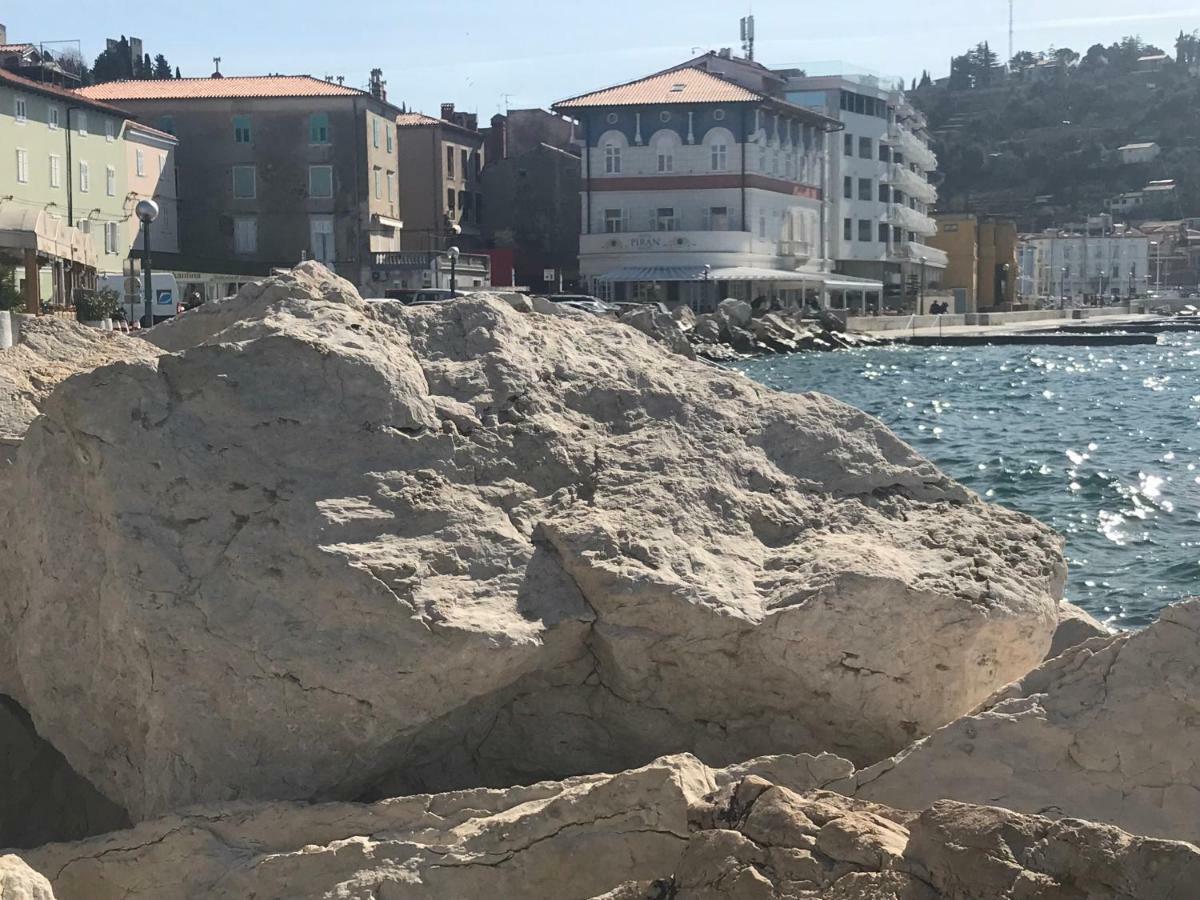Allure Apartments Pirano Esterno foto