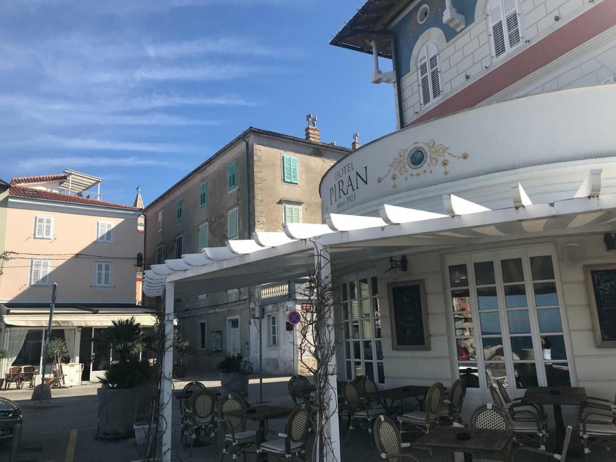 Allure Apartments Pirano Esterno foto